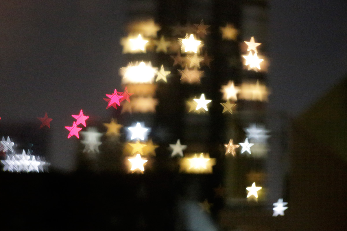 NEW Petzval 1:2.2/85mm / 星型絞りプレートを付けて撮影