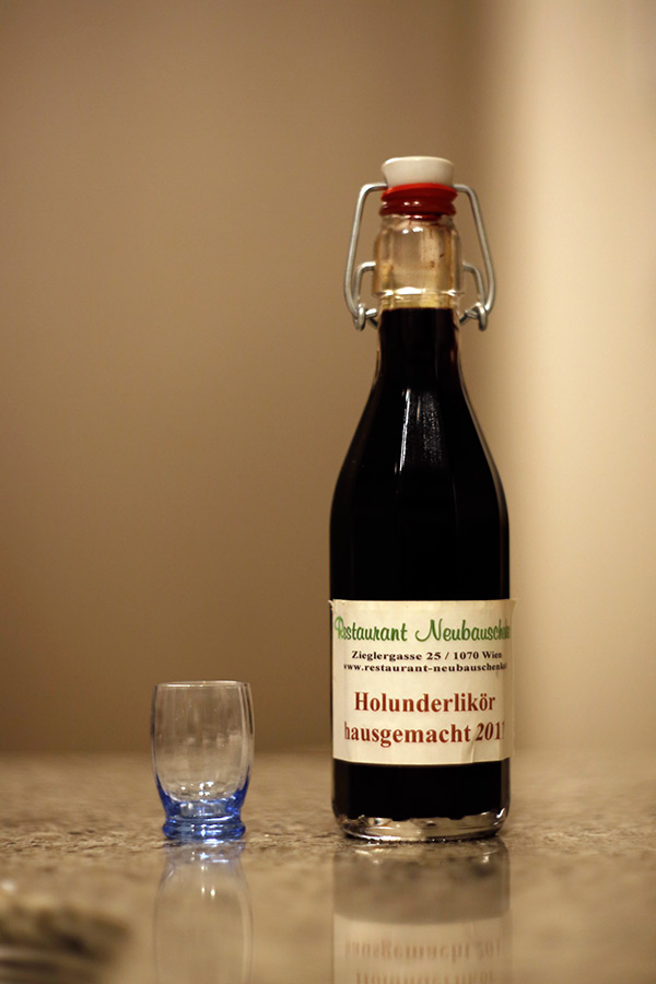 Neubauschenke でもらったリキュール