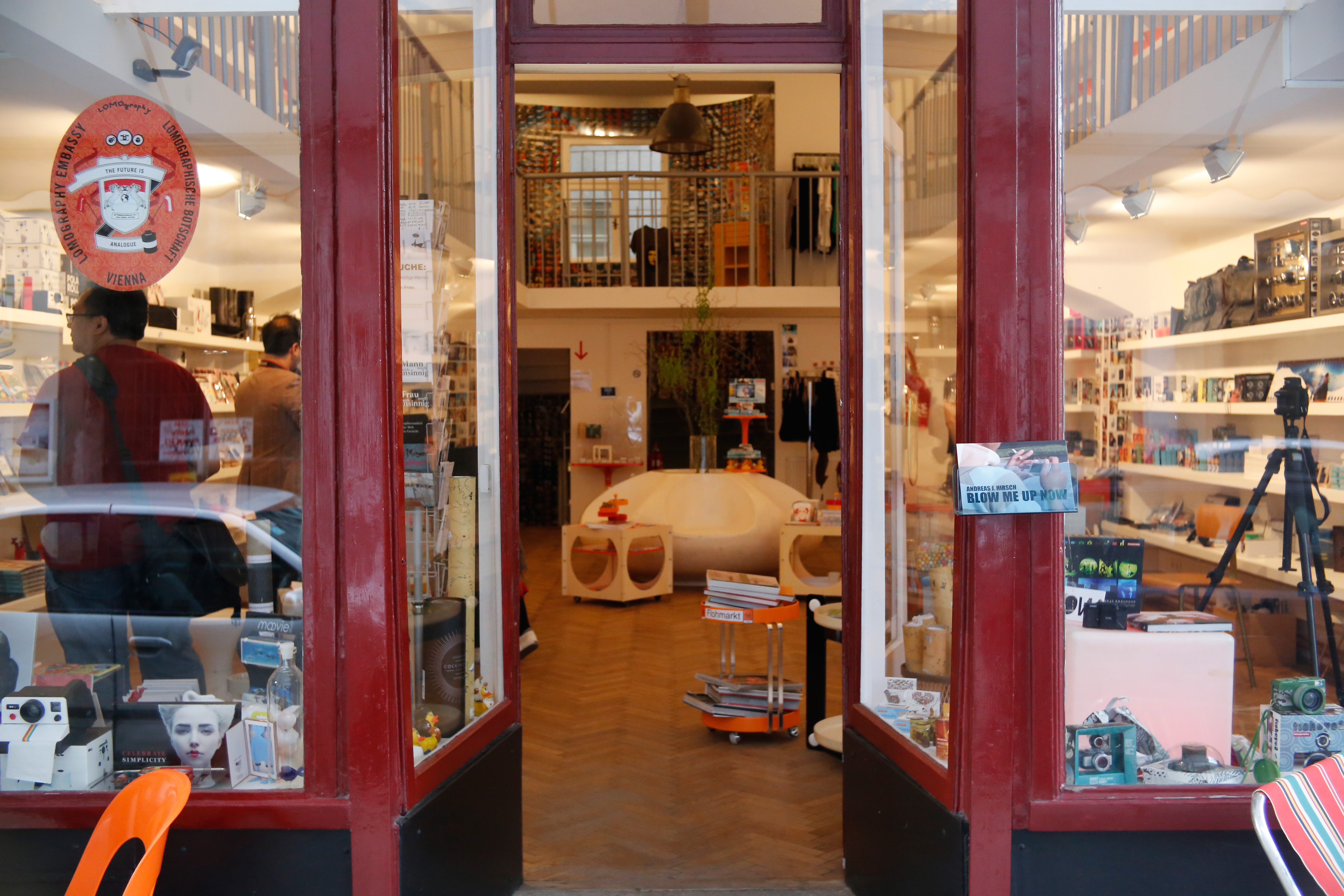 lomography EMBASSY SHOP VIENNA