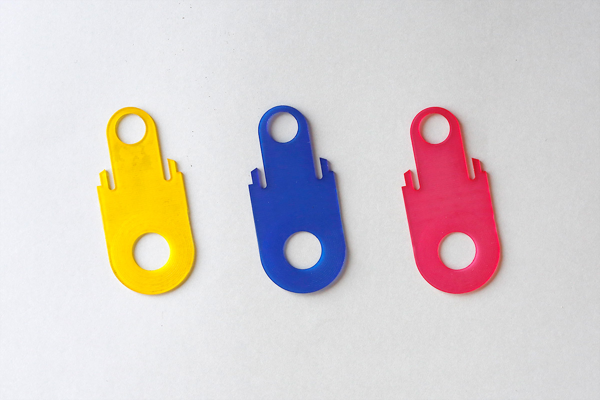 作成した3種類の New Petzval 用アクリル製絞りプレート