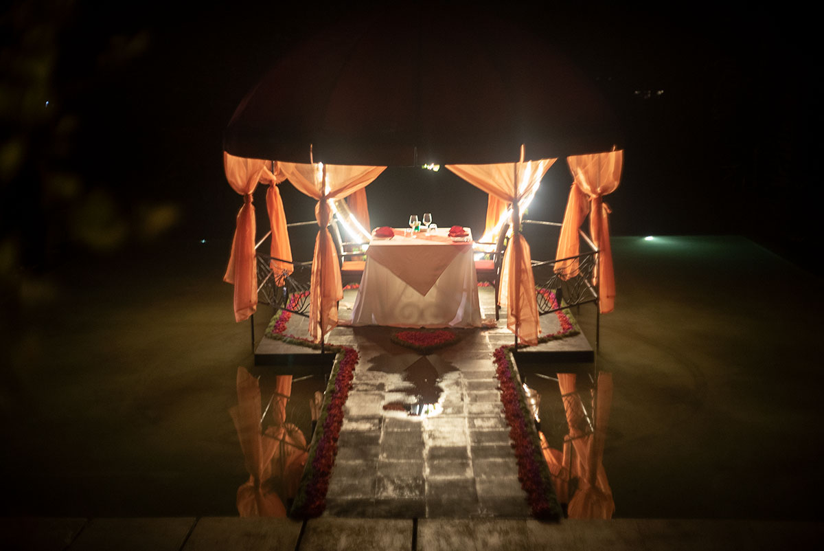 クプ・クプ バロンでのロマンティックディナー