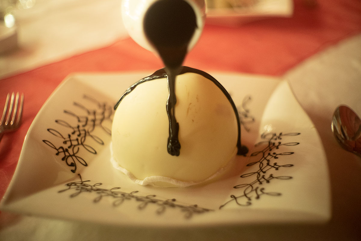 クプ・クプ バロンでのロマンティックディナー