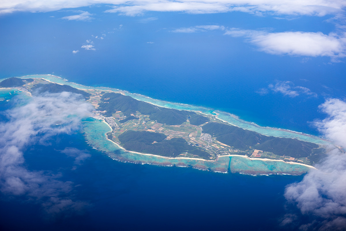 沖縄本島 w/ Angenieux 28/3.5 & Carl Zeiss Ultron 1.8/50 - 2016-10-3