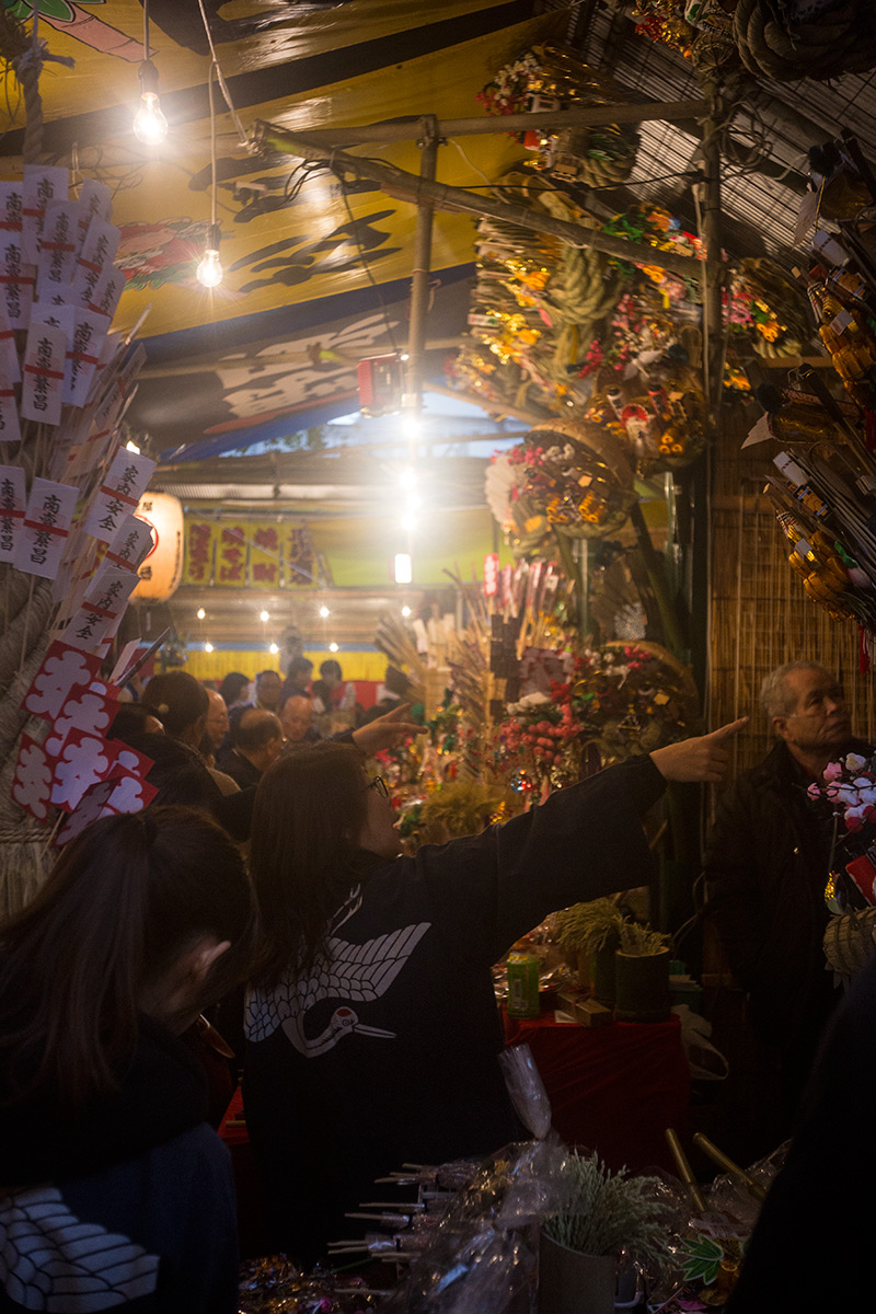 新宿 花園神社の酉の市 w/ Meyer Gorlitz Weitwinkel Doppel Anastigmat 1:4.5 f=4cm - 2016年11月23日撮影