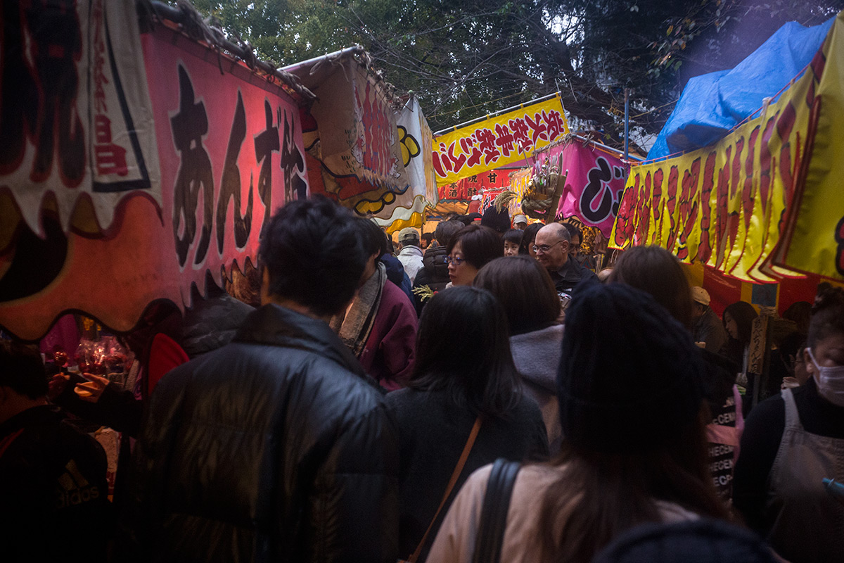 新宿 花園神社の酉の市 w/ Meyer Gorlitz Weitwinkel Doppel Anastigmat 1:4.5 f=4cm - 2016年11月23日撮影