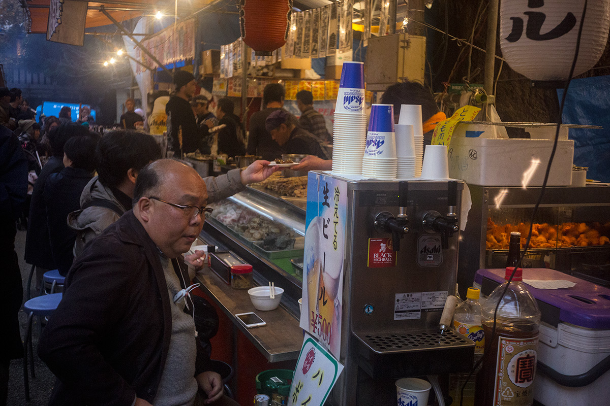 新宿 花園神社の酉の市 w/ Meyer Gorlitz Weitwinkel Doppel Anastigmat 1:4.5 f=4cm - 2016年11月23日撮影