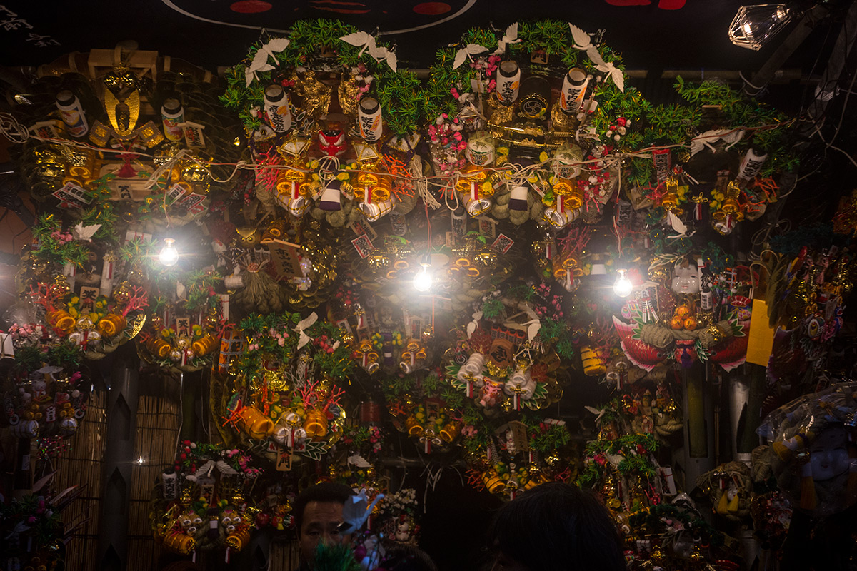 新宿 花園神社の酉の市 w/ Meyer Gorlitz Weitwinkel Doppel Anastigmat 1:4.5 f=4cm - 2016年11月23日撮影