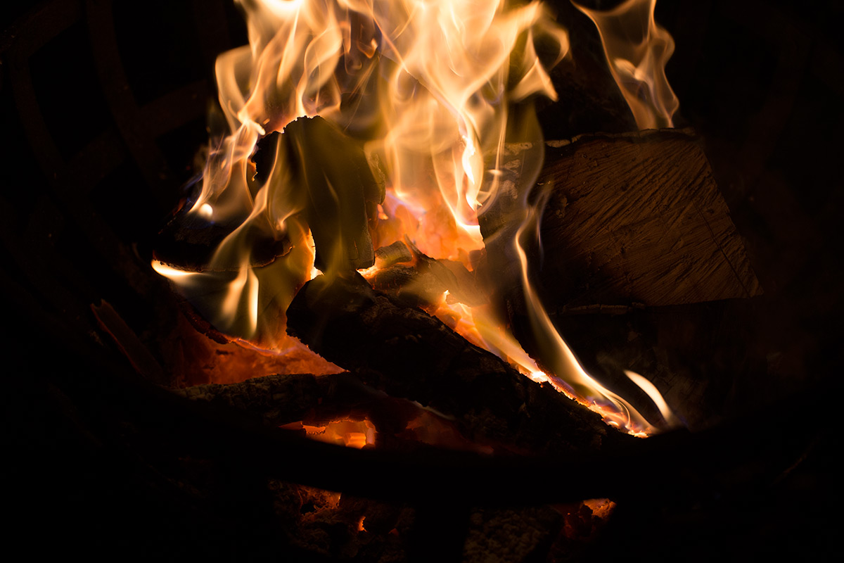 牛嶋神社 w/ OLYMPUS OM-SYSTEM G.ZUIKO AUTO-S 1:1.2 f=55mm - 2017年1月1日撮影