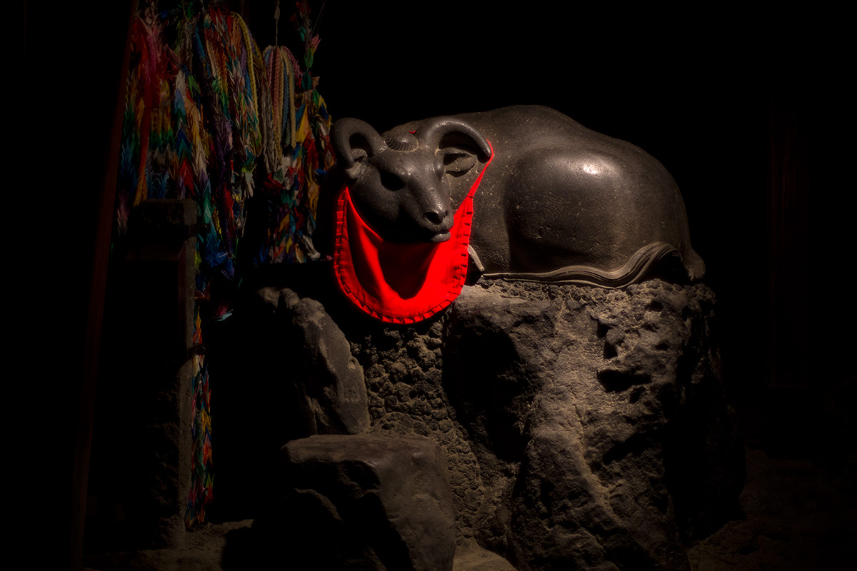 牛嶋神社 w/ OLYMPUS OM-SYSTEM G.ZUIKO AUTO-S 1:1.2 f=55mm - 2017年1月1日撮影