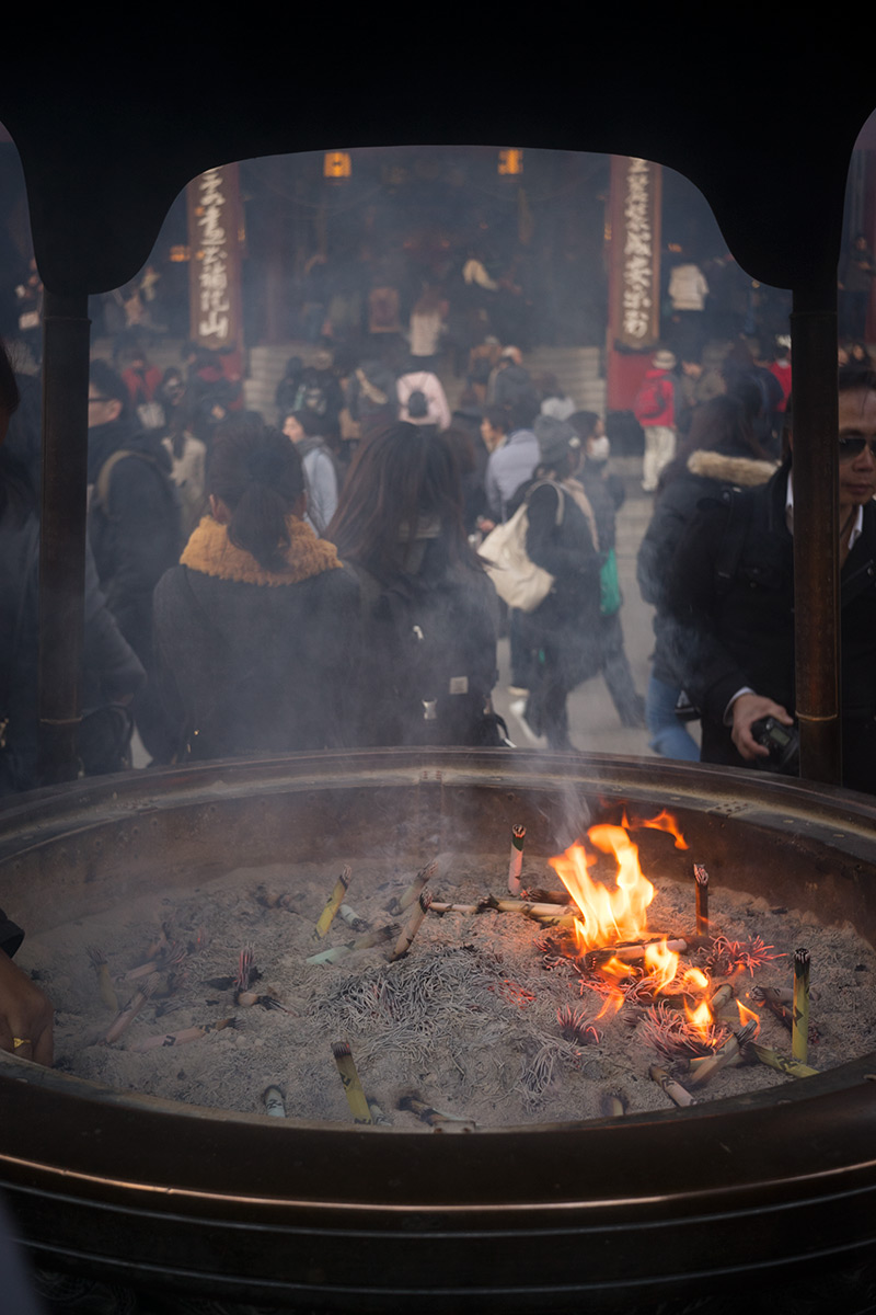 浅草寺界隈 w/ Rokuoh-sha Hexar Ser.1 1:4.5 f=40mm - 2017年1月15日撮影
