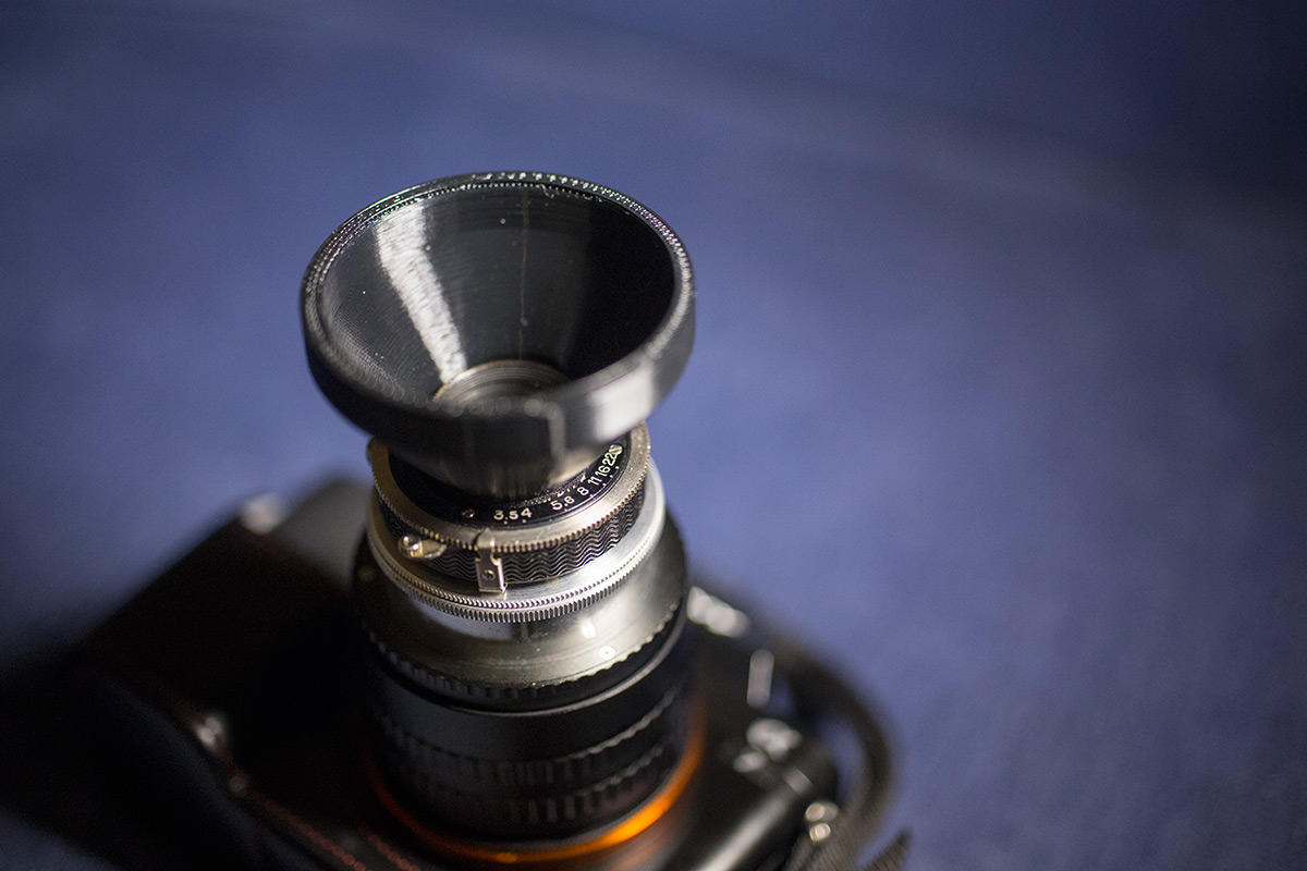 町田市立国際版画美術館「横尾忠則 HANGA JUNGLE」 w/ Meyer Gorlitz Trioplan 1:3.5 f=7.3cm - 2017年6月3日撮影