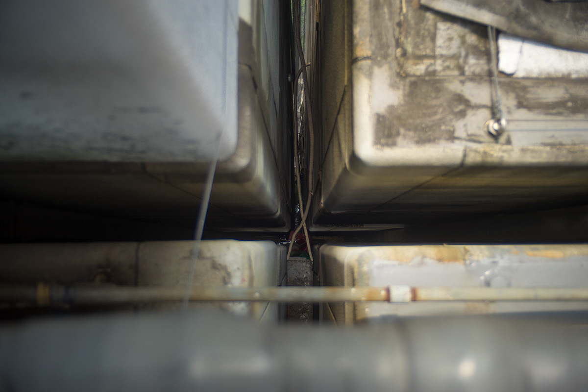 黒川紀章設計 BC25 中銀カプセルタワービル w/ P.ANGENIEUX PARIS F.35 1:2,5 RETROFOCUS TYPE R1 - 2017年6月11日撮影