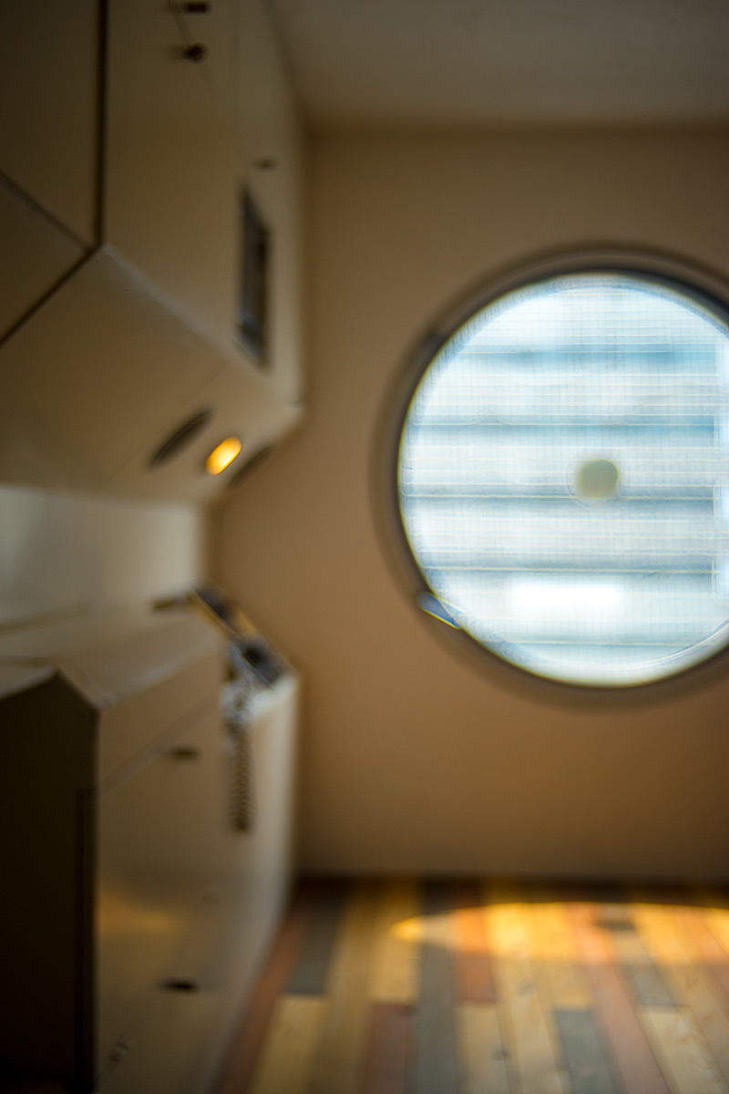 黒川紀章設計 BC25 中銀カプセルタワービル w/ P.ANGENIEUX PARIS F.35 1:2,5 RETROFOCUS TYPE R1 - 2017年6月11日撮影