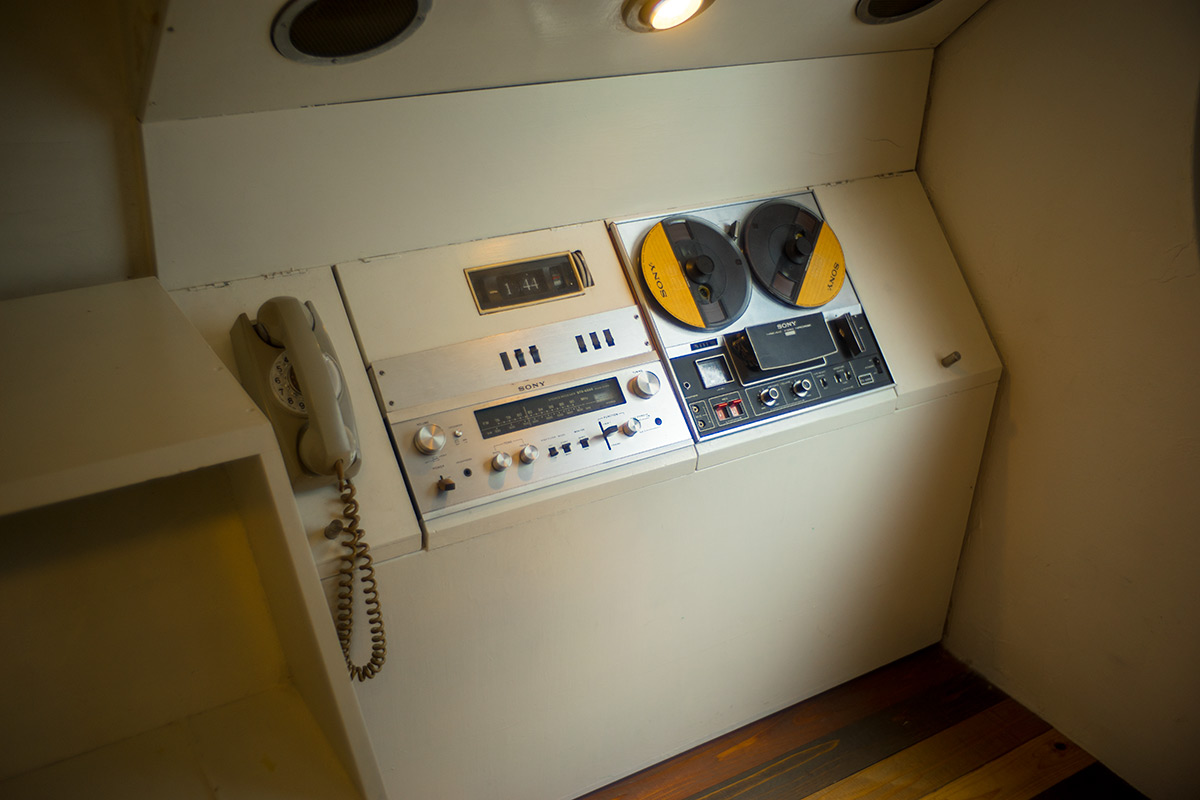 黒川紀章設計 BC25 中銀カプセルタワービル w/ P.ANGENIEUX PARIS F.35 1:2,5 RETROFOCUS TYPE R1 - 2017年6月11日撮影