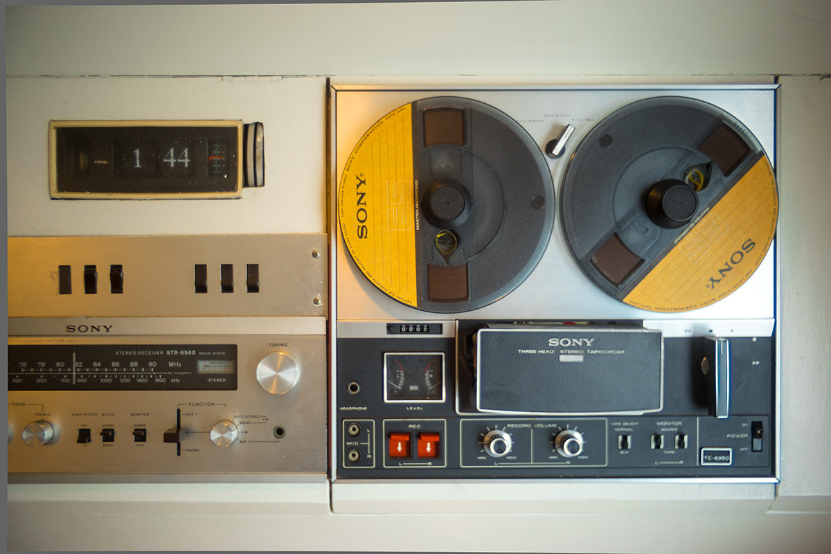 黒川紀章設計 BC25 中銀カプセルタワービル w/ P.ANGENIEUX PARIS F.35 1:2,5 RETROFOCUS TYPE R1 - 2017年6月11日撮影