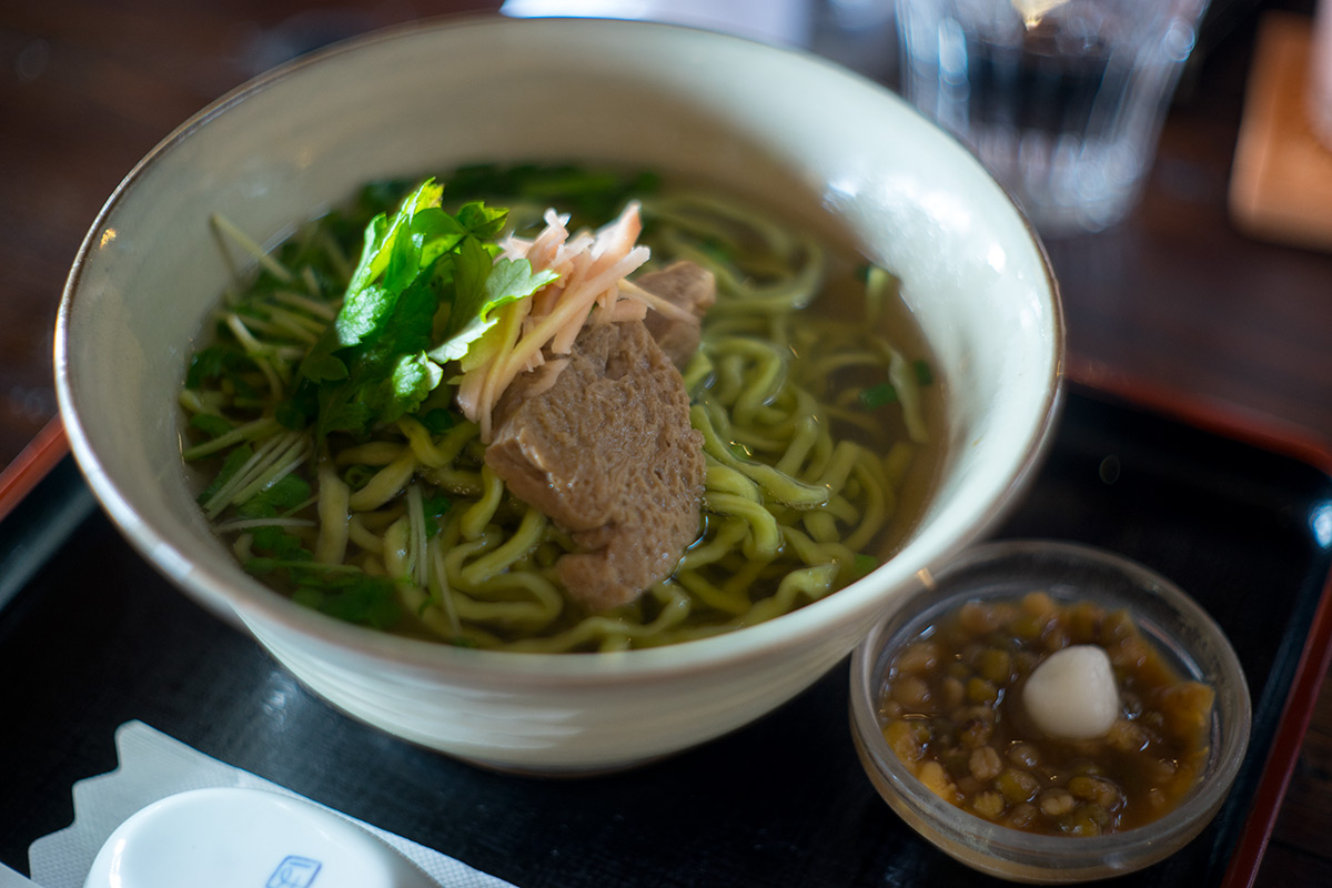 沖縄本島 w/ Voigtlander NOKTON 1:1.5/50 - 2017年10月13日撮影