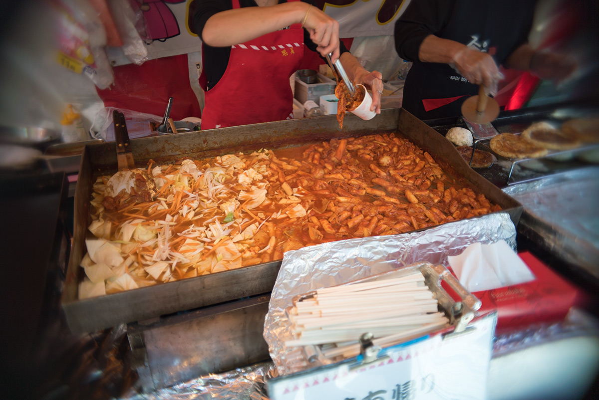 柴又 w/ ASAHI OPT. CO., JAPAN PENTAX-110 1:2.8 24mm - 2018年5月4日撮影