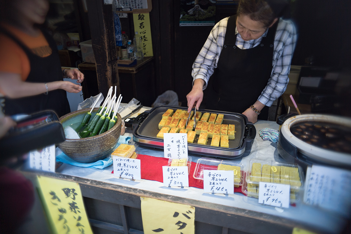 柴又 w/ ASAHI OPT. CO., JAPAN PENTAX-110 1:2.8 24mm - 2018年5月4日撮影