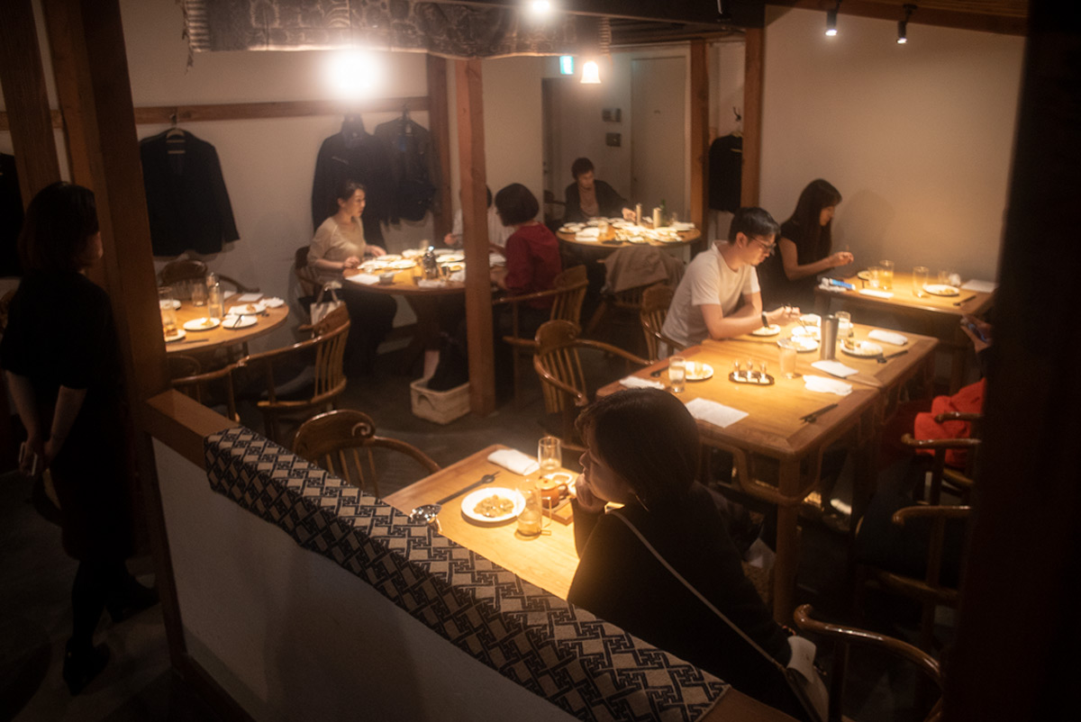 黒猫夜：台湾イベント w/ FORMULA 5 MC 24mm F2.5 by Mitake - 2018年10月27日撮影