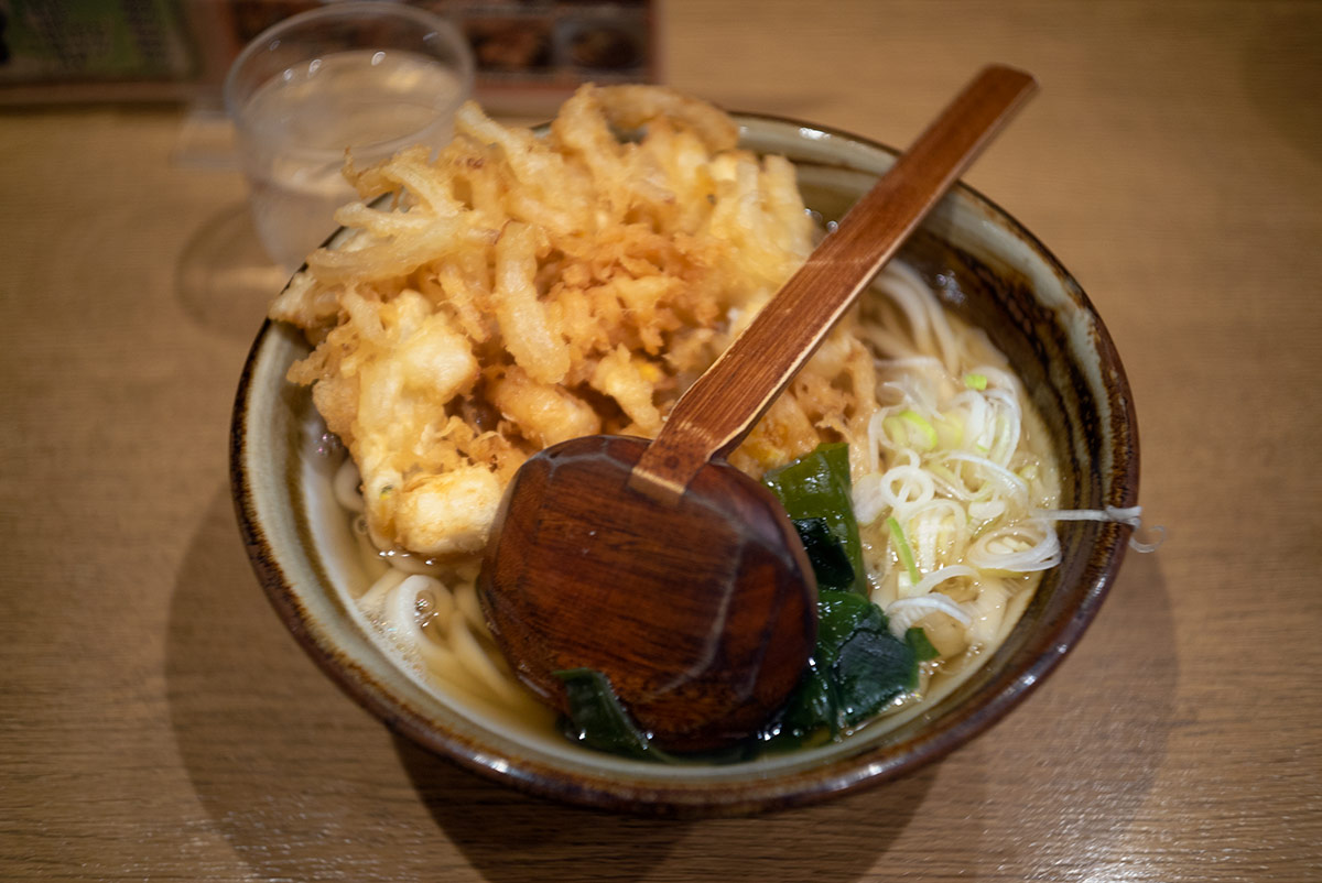 浅草 w/ KONISHIROKU HEXANON 1:2.8 f=40mm - 2019年4月21日撮影