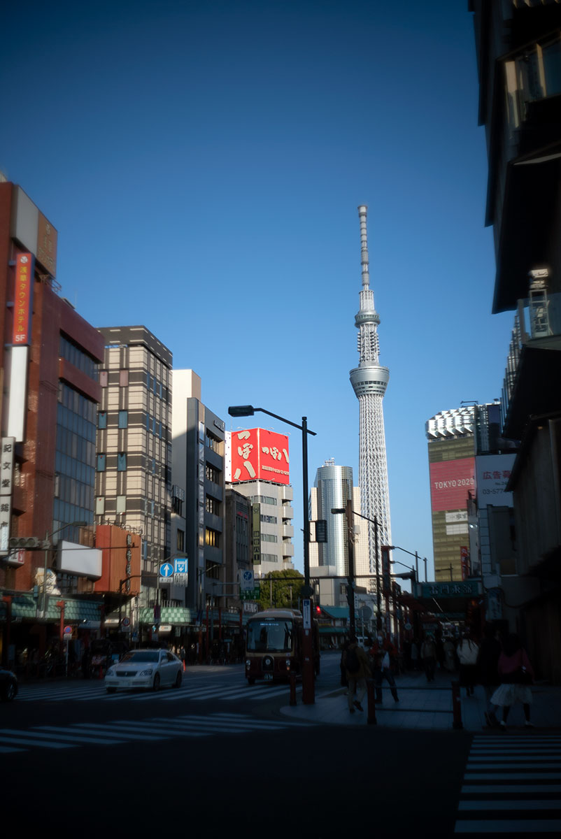 OKAYA OPTIK. Highkor 1:1.8 f=40mm で、台東区を撮影。