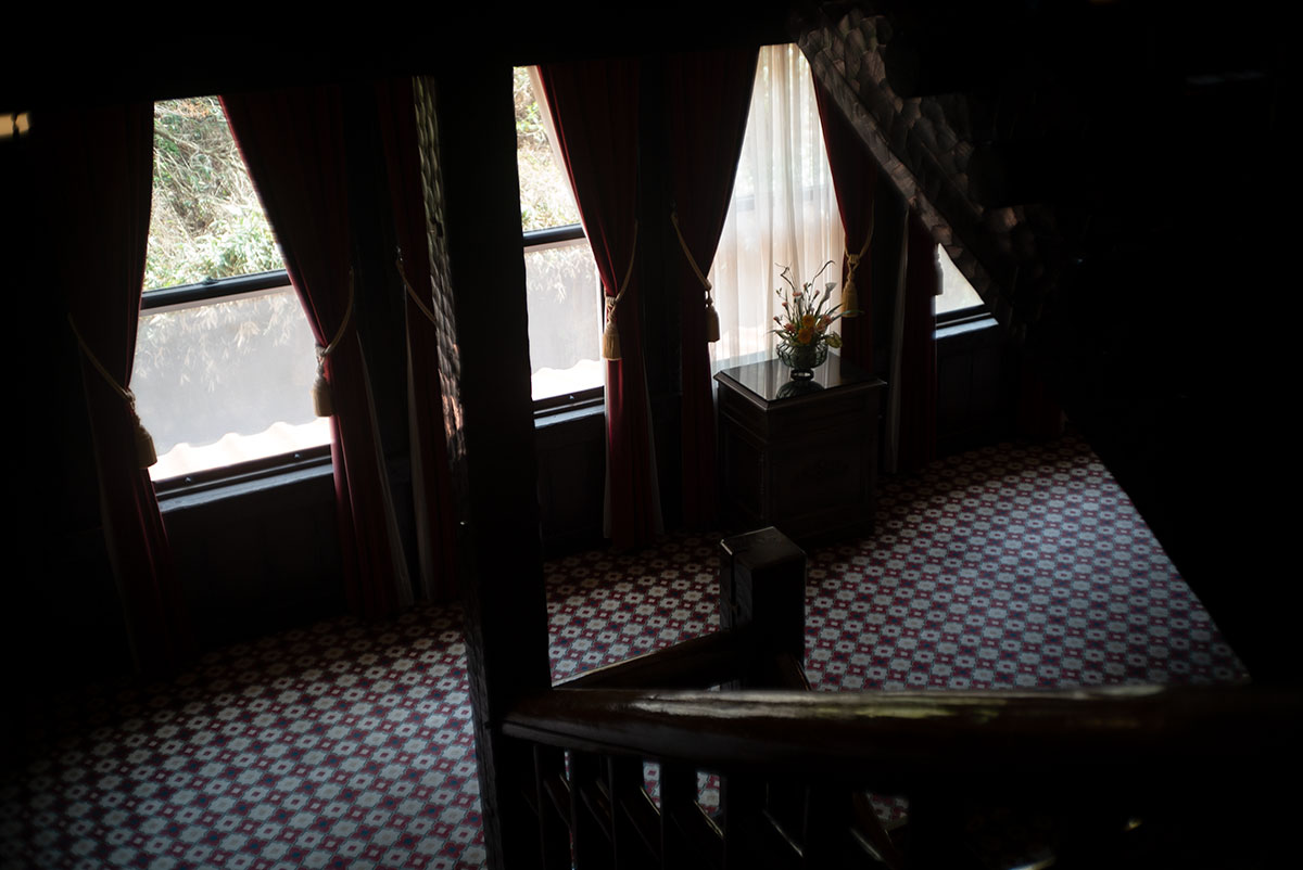 Kowa Optical Works Prominar F.C. 1:2.8 f=35mm で雲仙観光ホテルを撮影。