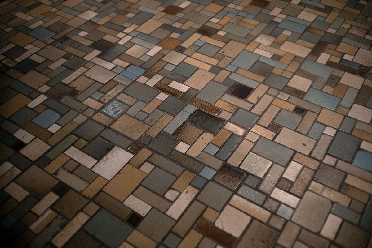 Kowa Optical Works Prominar F.C. 1:2.8 f=35mm で雲仙観光ホテルを撮影。