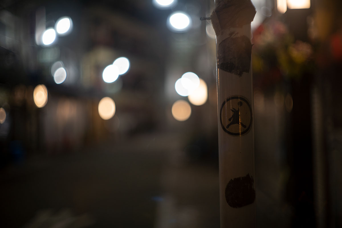 MAMIYA - SEKOR 1:1.5 f=48mm で浅草を撮影。