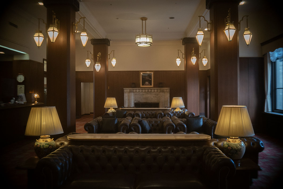 H.ROUSSEL PARIS KYNOR 1:3.5 で蒲郡クラシックホテルを撮影。